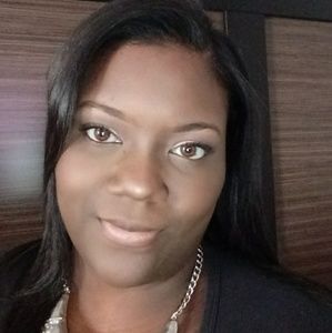 Meet your Posher, Kristin